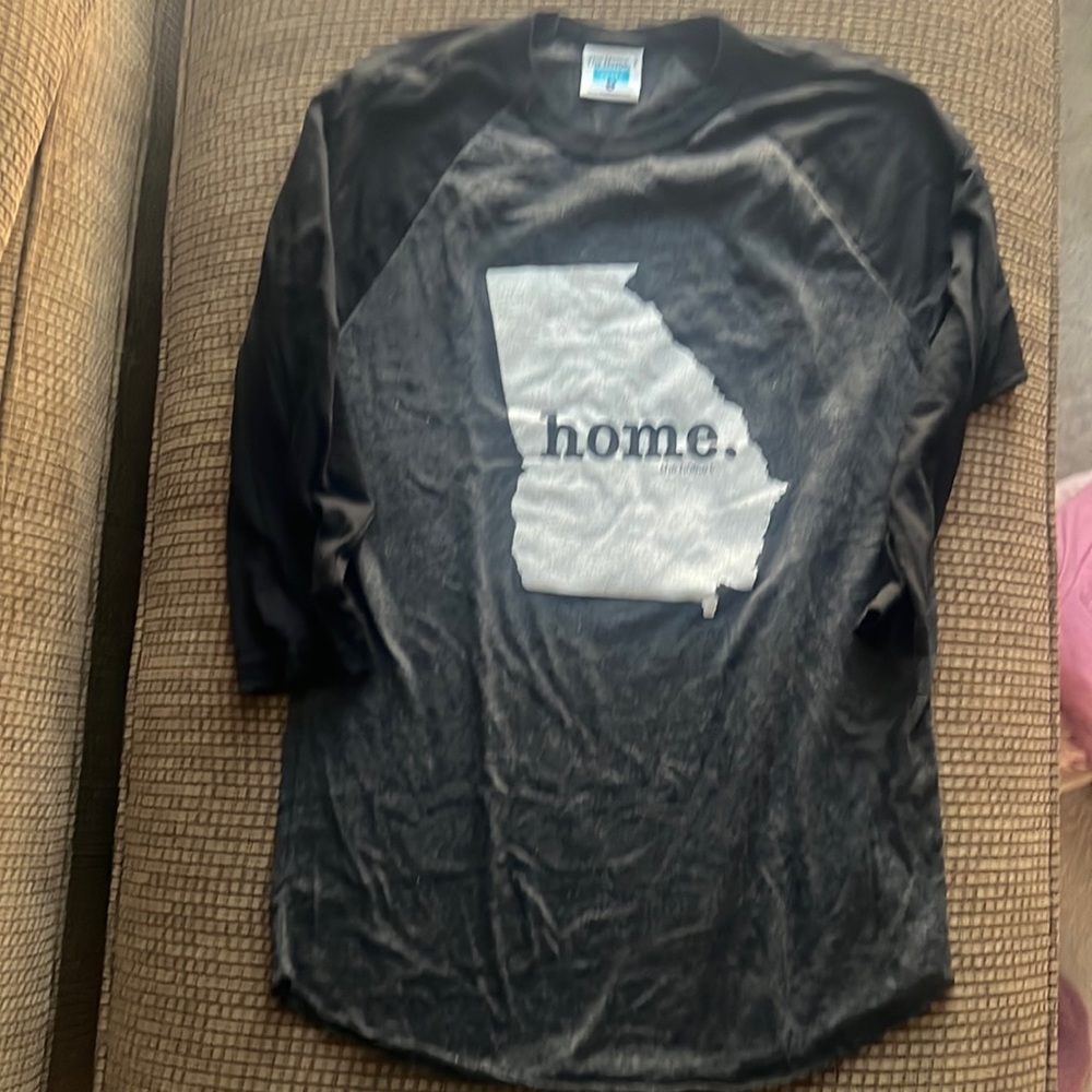 EUC the home t Georgia size small